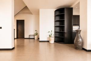 Stylish 3BR Pool WiFi 400