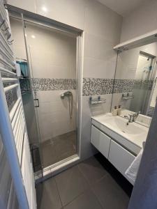 PINKY SQUARE apartman