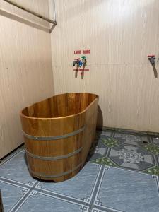 Suối khoáng nóng Ngọc Chiến - Bản Lướt Homestay