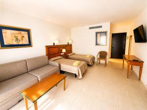 Apartamento privado en Puerto de Fuengirola - Calle Lamo de Espinosa 10