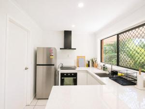 Hillcrest 3Bed home close to Grand and Calamvale plaza