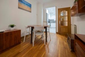 Apartamento agradable con balcón frente a la playa de La Concha - Marina 1