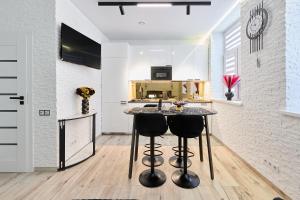 ZEUS Boutique Studios, Mažvydo alėja, Klaipėdos centras