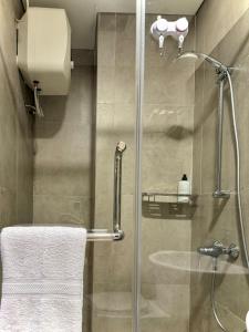Pollux Habibie Apartment Batam Center - Sea View and Netflix