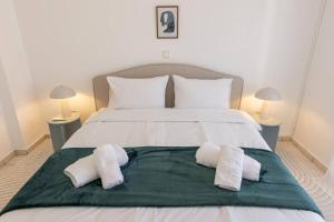 Sea View Apartment at Alimos Marina