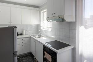 Sea View Apartment at Alimos Marina