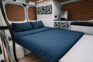 Van Life Sardinia Campervan img7