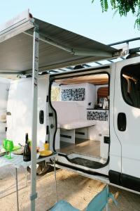 Van Life Sardinia Campervan img14