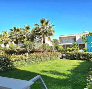 Lalzi Holiday Home