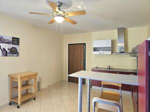 Janosh Front line apartment in Saranda
