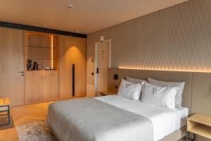 Palatial Suites