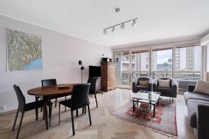 Juan les pins centre Le France 3 P
