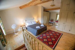 Domaine de Cascaret - 2-Bedroom Private Wing with Garden