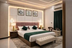 Royal Awadh Inn
