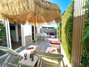 Oasis Beach Home II - Your Private Retreat with Jacuzzi