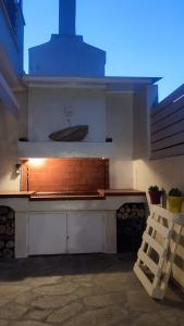 Pascal House Cozy & Comfortable Apart with Parking, 400m frm beach