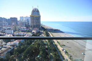 Luxury 1BR Apartment Sea, Park & Promenade
