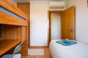 Luxury Condo - Pool close to the Islands & Sea