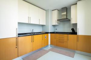 Luxury Condo - Pool close to the Islands & Sea