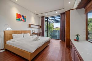 Chien 6BR Private Pool Villa Rooftop Han River View Full AC