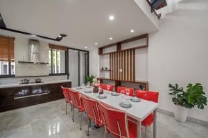 Chien 6BR Private Pool Villa Rooftop Han River View Full AC