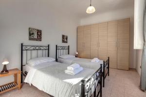 Greci 16 III