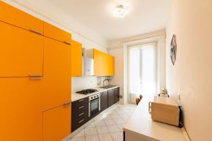 Spacious and Modern 3 Bedroom 2 Bathroom Apartment