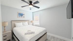 Sun-Joy Myrtle Beach Suit #1 5-Min Walk to Ocean
