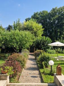Villa Orea - with Garden & Lake Access
