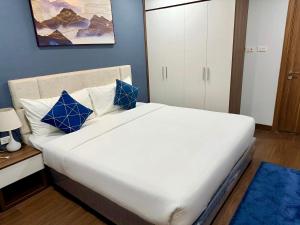 Spacious 2BR Apartment in Hon Gai Center, Ha Long