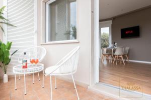 Thalassa Apartment - Seaview, pvt terrace, luxury design, A-C
