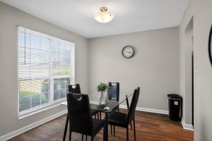 Cozy stay near Atlanta with easy access