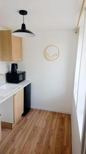 Appartement rénové 1er étage 45m2 avec JARDIN ET JACUZZI