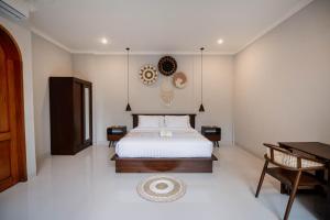Danes Studio Canggu - Cozy 3BR with pool, 900m to Echo Beach