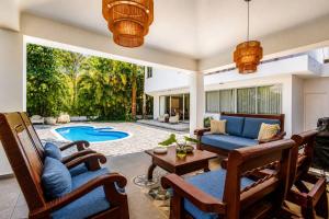 Spectacular Villa, Pool, Gazebo and BBQ