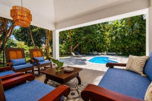 Spectacular Villa, Pool, Gazebo and BBQ