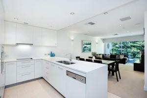 Coastal Breeze - Laid-Back Living on the Esplanade