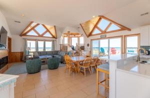So Good - Corolla, Crown Point, Oceanfront, Ocean View, Pool, Hot Tub, Pool Table