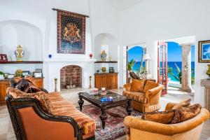 Punta Bella Villa Paraiso Beachfront