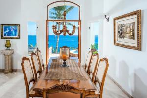 Punta Bella Villa Paraiso Beachfront