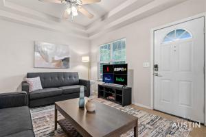 3BR 2BA Bungalow Stay Built for Easy Days Fire Pit Evenings by Austin Vacay