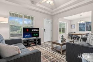 3BR 2BA Bungalow Stay Built for Easy Days Fire Pit Evenings by Austin Vacay