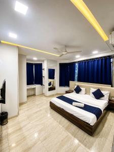 Blessings Hotel & Banquet
