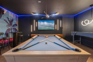 5BR Heated Pool & Game Room - Near Gulf Beaches