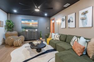5BR Heated Pool & Game Room - Near Gulf Beaches