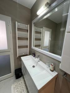 Stylish & Quiet Apartment in La Marsa, Tunisia