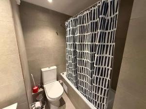 Cozy Dpt with Panoramic Views Perfect for 3