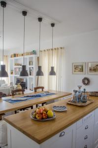 On The Rocks - The Main House - Serviced Villa