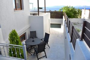 Villa LEO AIGINA
