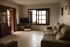 Casa com conforto e piscina em torres